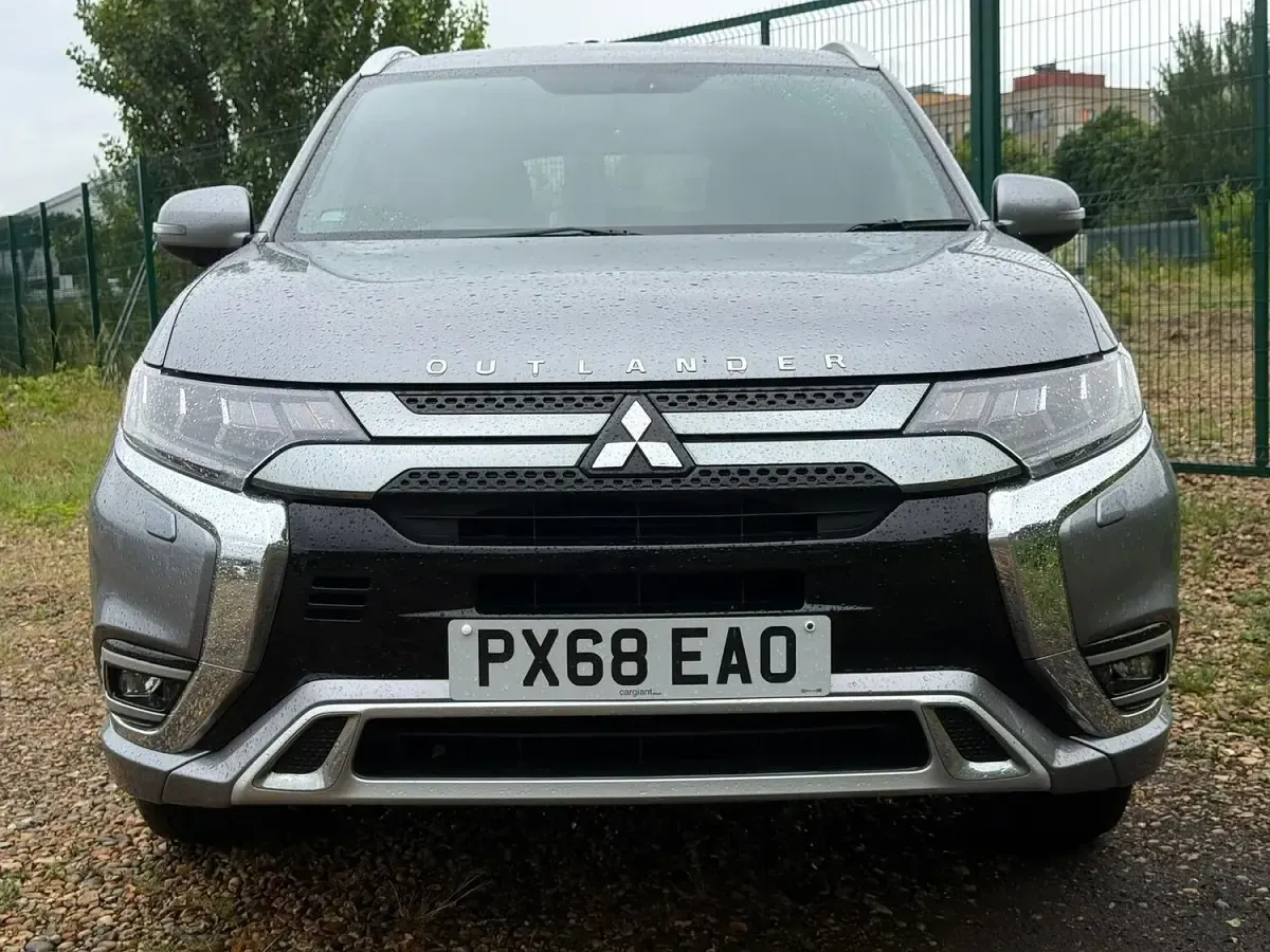 Used Mitsubishi Outlander P-HEV 2018 Grey Estate