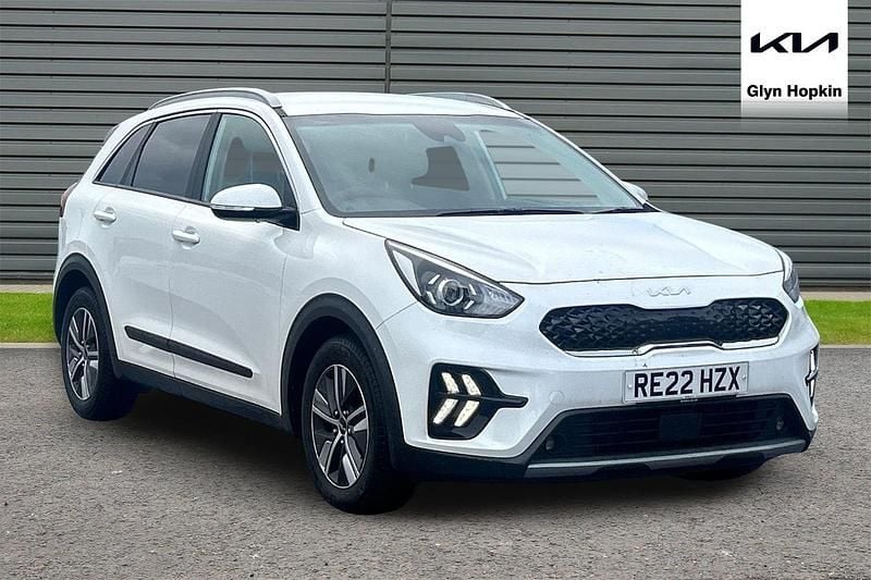 White Used 2022 Kia Niro SUV | £17,752 (Super price) - Image 1/4