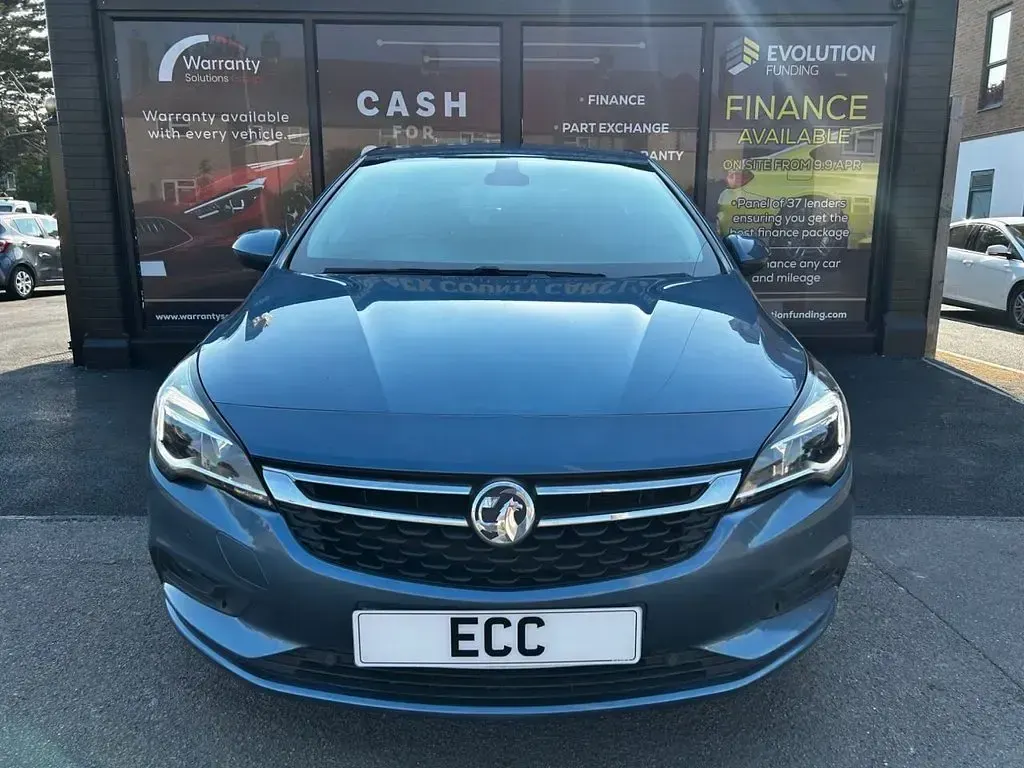Used Vauxhall Astra Elite 2017 Blue Hatchback