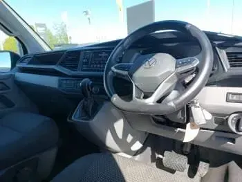 Begagnad VW Transporter Highline 2023 Svart Van