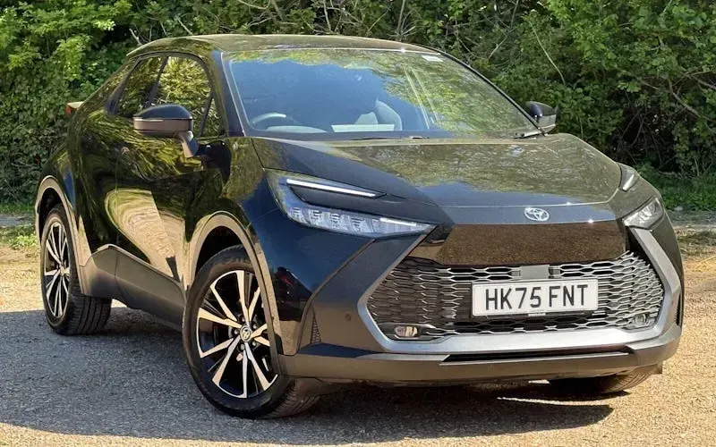 Second-hand Toyota C-HR Design 223 CP (164 kW) 2025 SUV