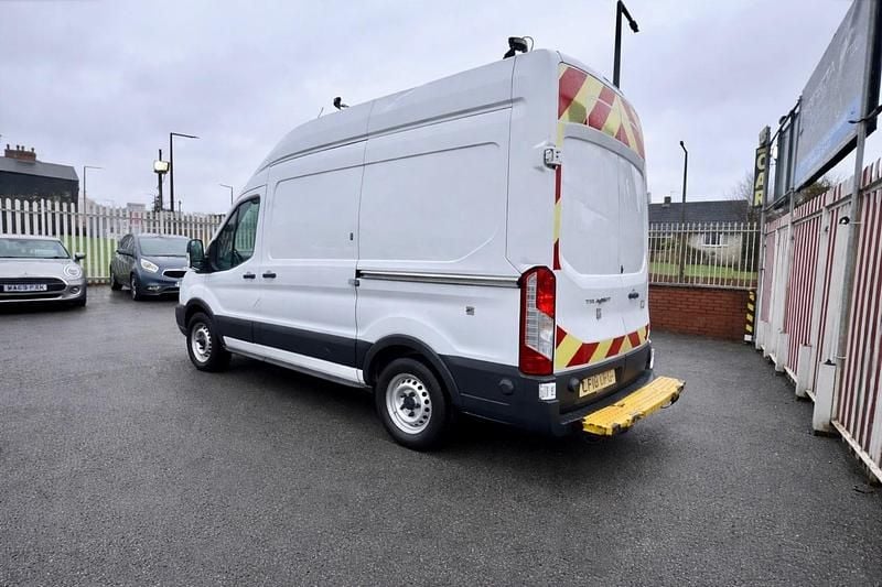 Used Ford Transit 130 HP (95 kW) 2018 White Van