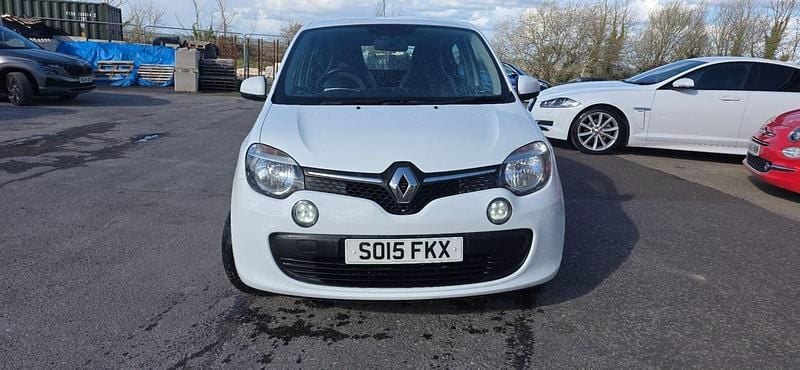 Used Renault Twingo Play 70 HP (51 kW) 2015 White Hatchback
