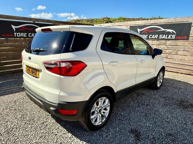 Used Ford Ecosport Zetec 95 HP (69 kW) 2016 White SUV