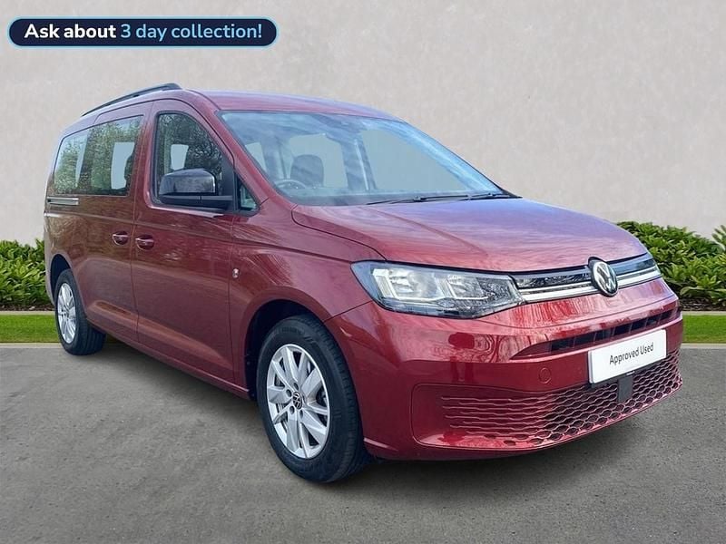 Used VW Caddy Maxi Life 122 HP (89 kW) 2024 Red MPV