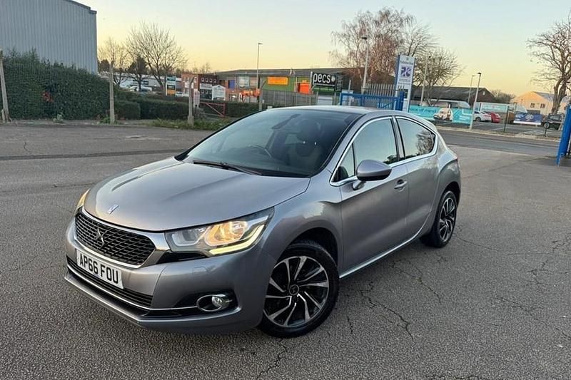 Used DS Automobiles DS4 Elegance 2017 Grey Hatchback