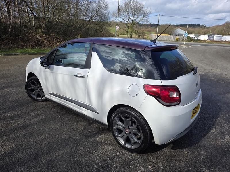Used Citroën DS3 110 HP (80 kW) 2010 White Hatchback