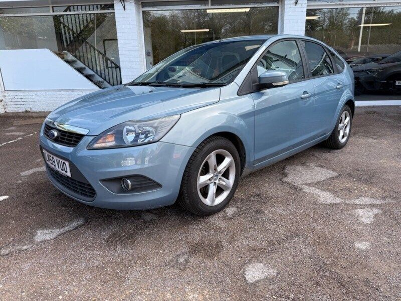 Blue Used 2009 Ford Focus Zetec Hatchback | £4,490 (A bit pricey) - Image 1/4