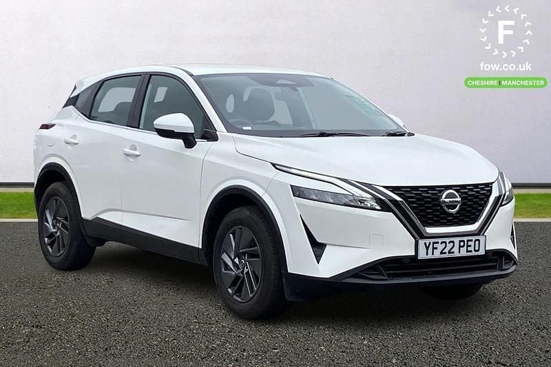 White Used 2022 Nissan Qashqai Acenta Premium SUV | £16,399 (Good price) - Image 1/3
