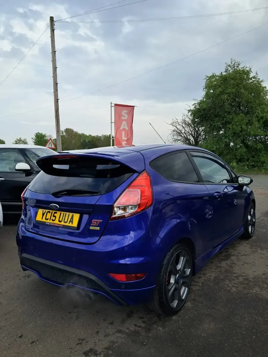 Used Ford Fiesta ST 2015 Blue Hatchback