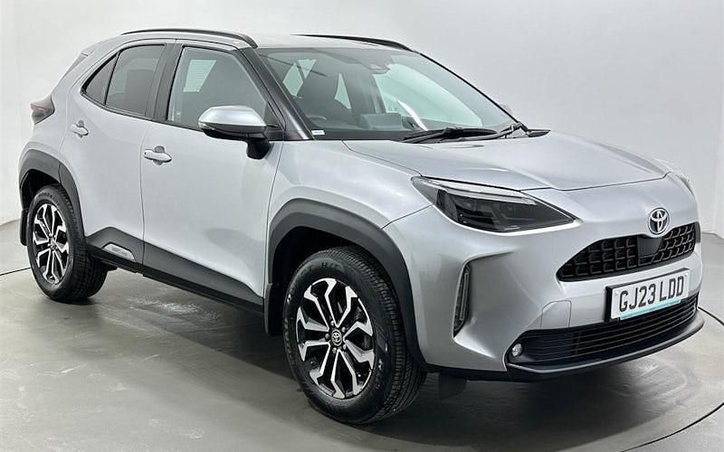 Usado Toyota Yaris Hybrid Design 116 CV (85 kW) 2026 Familiar
