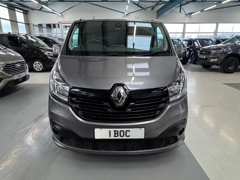 Used Renault Trafic 2017 Grey MPV