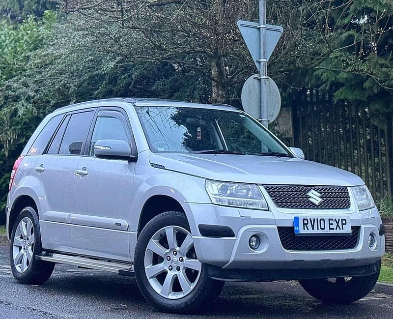 Used Suzuki Grand Vitara SZ5 2010 Silver SUV