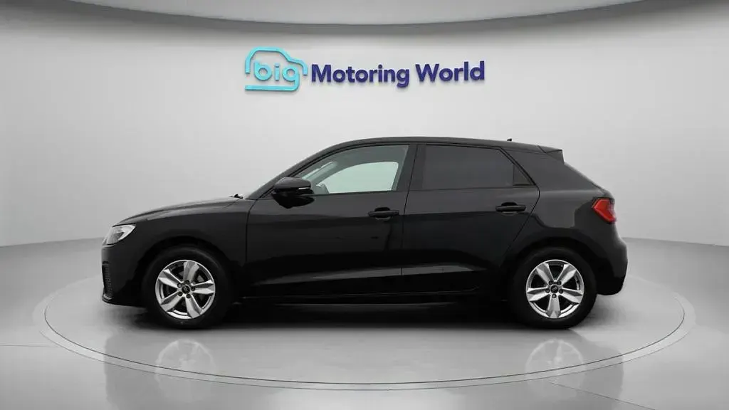 Used Audi A1 Sportback 95 HP (69 kW) 2023 Black Hatchback