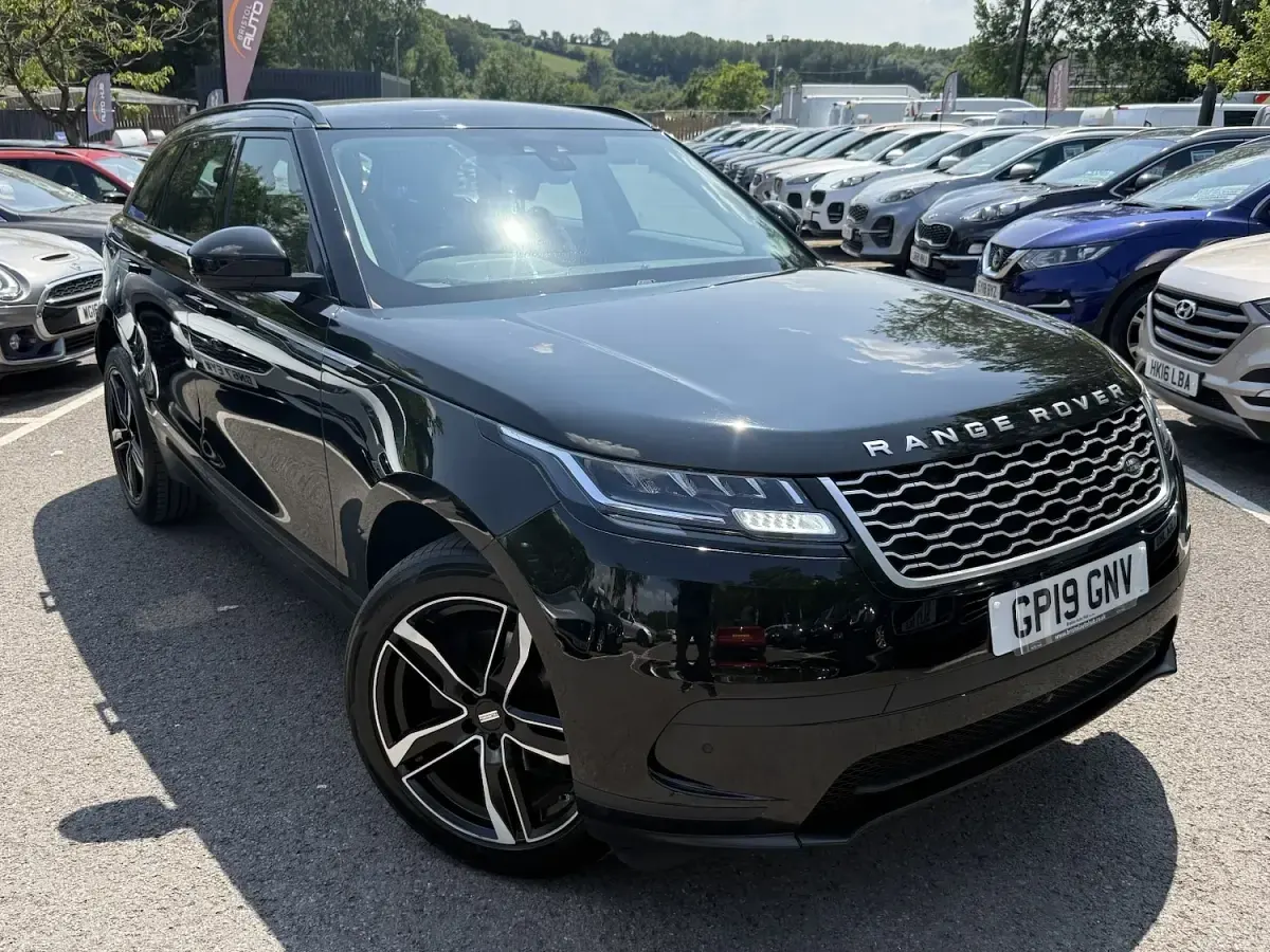 Used Land Rover Range Rover Velar 177 HP (130 kW) 2019 Black SUV