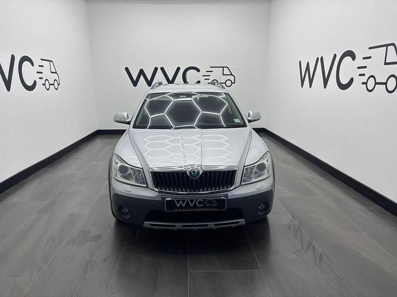 Used Skoda Octavia Scout 4x4 140 HP (102 kW) 2012 Silver Estate