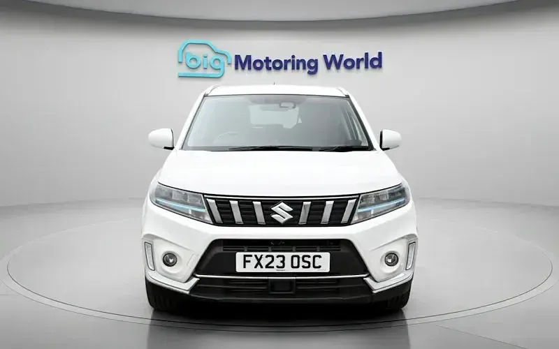 Second-hand Suzuki Vitara SZ-T 129 CP (94 kW) 2023 Alb SUV