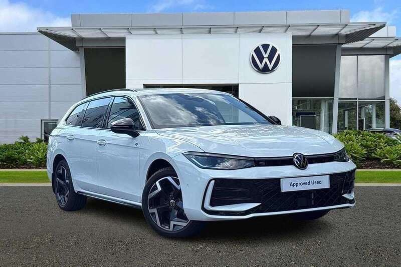 White New 2024 VW Passat R-line Estate | £39,950 (Fair price) - Image 1/4