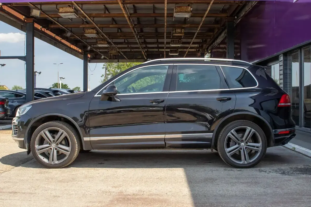 Used VW Touareg R-line Plus 204 HP (150 kW) 2016 Black SUV