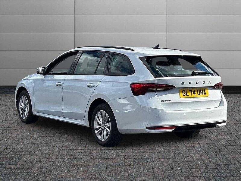 Used Skoda Octavia SE Technology 113 HP (83 kW) 2024 Moon white metallic Estate