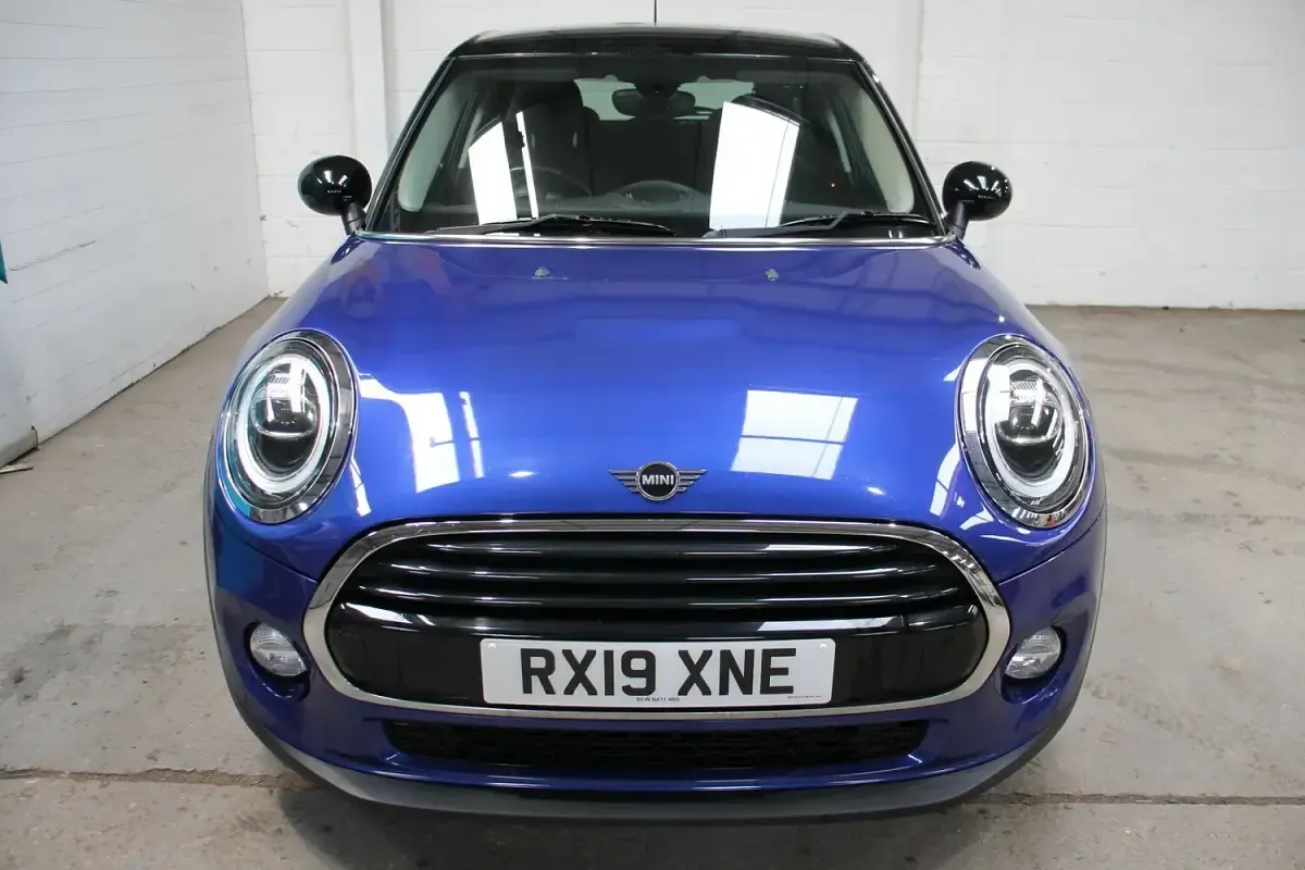 Used Mini Cooper Classic 2019 Blue Hatchback