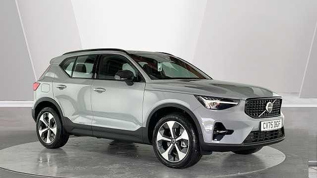 New 2026 Volvo XC40 Plus SUV | £33,995 (Super price) - Image 1/3