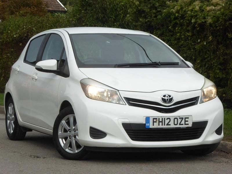 White Used 2012 Toyota Yaris Hatchback | £3,750 (Fair price) - Image 1/4