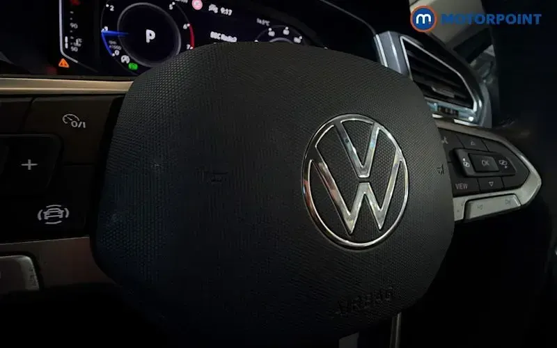 Used VW Tiguan Allspace Life 150 HP (110 kW) 2022 Grey SUV