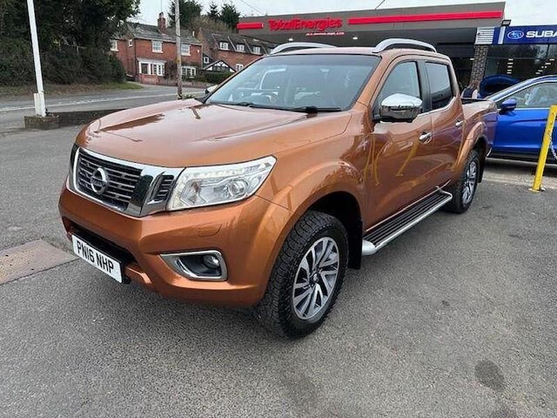 Used Nissan Navara Tekna 2016 Yellow Pickup