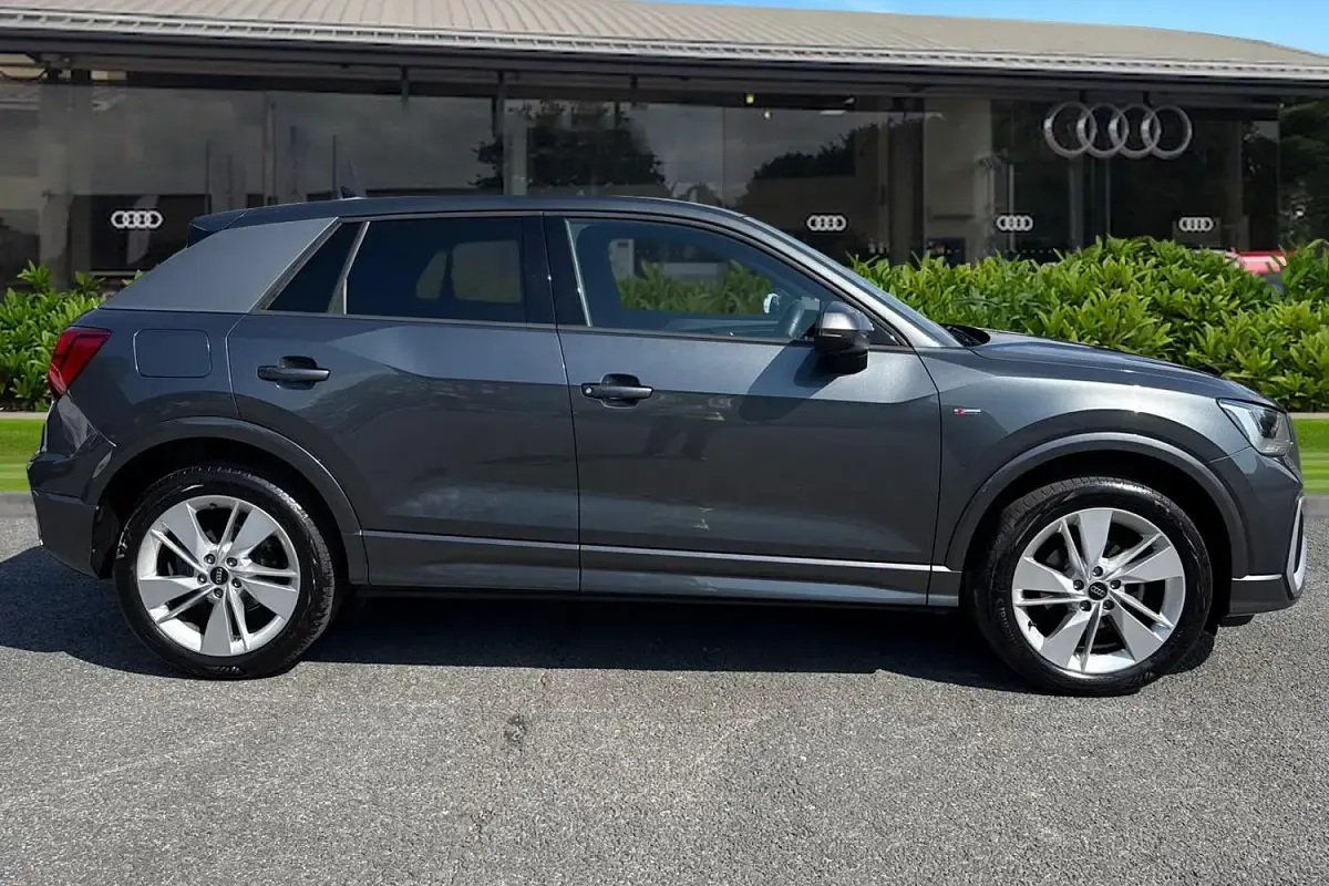 Used Audi Q2 S-Line 150 HP (110 kW) 2025 Grey SUV