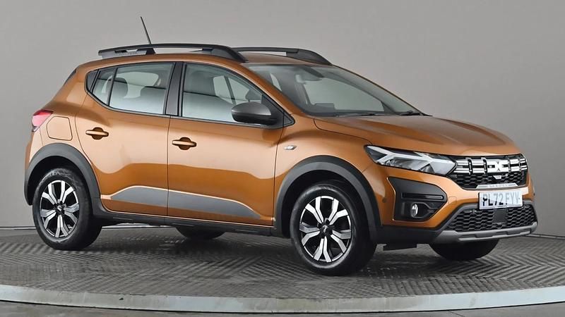 Used Dacia Sandero Journey 91 HP (66 kW) 2023 Orange Hatchback