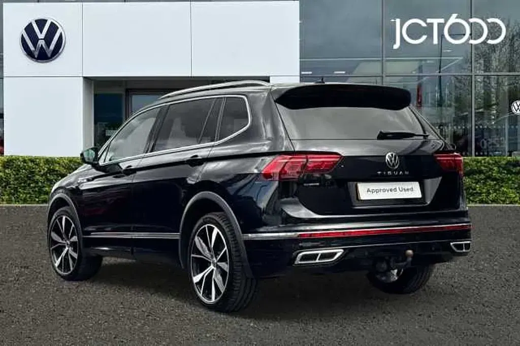 Used VW Tiguan Allspace R-line 150 HP (110 kW) 2023 Black SUV