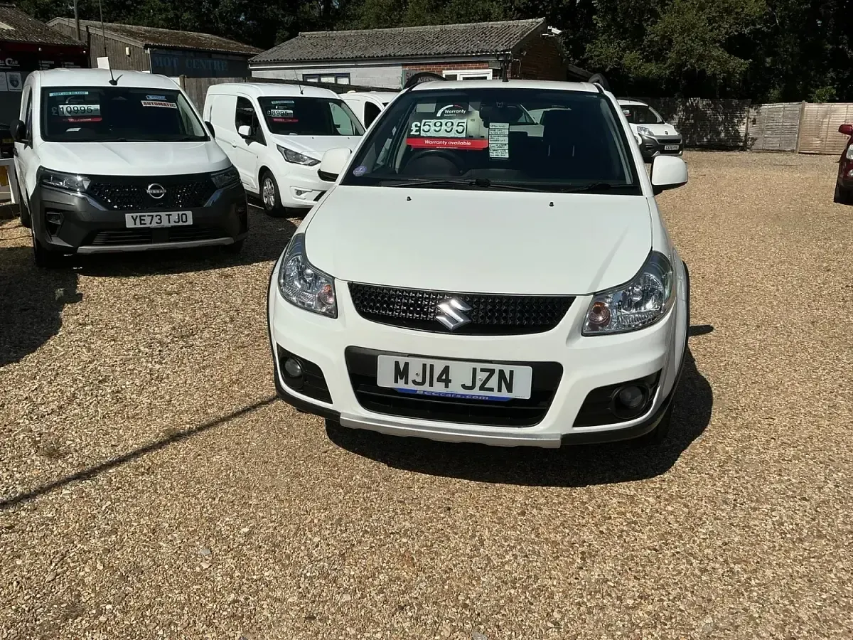 Used Suzuki SX4 SZ5 2014 White Hatchback