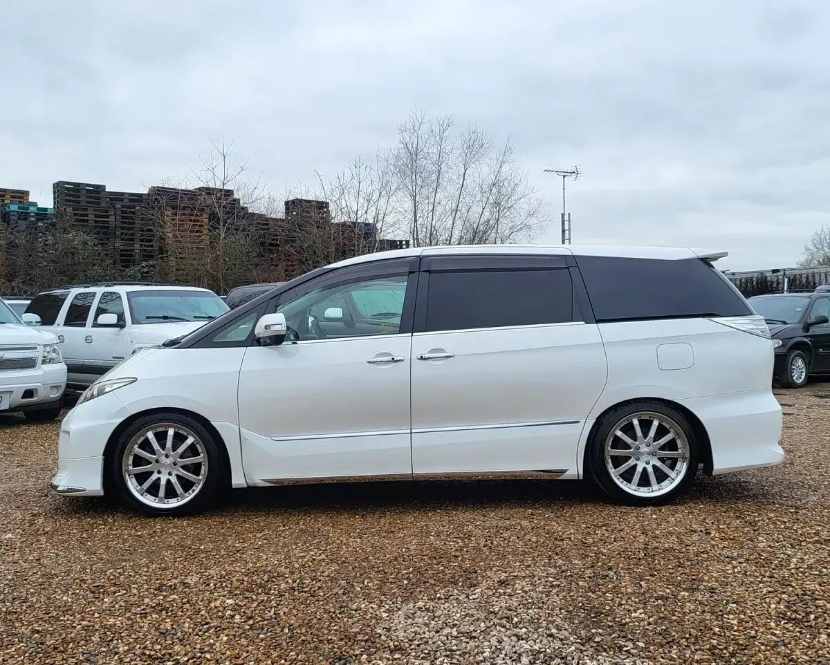 Used Toyota Estima 2025 White MPV