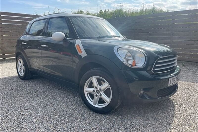 Green Used 2013 Mini Cooper Countryman SUV | £5,495 (Fair price) - Image 1/4