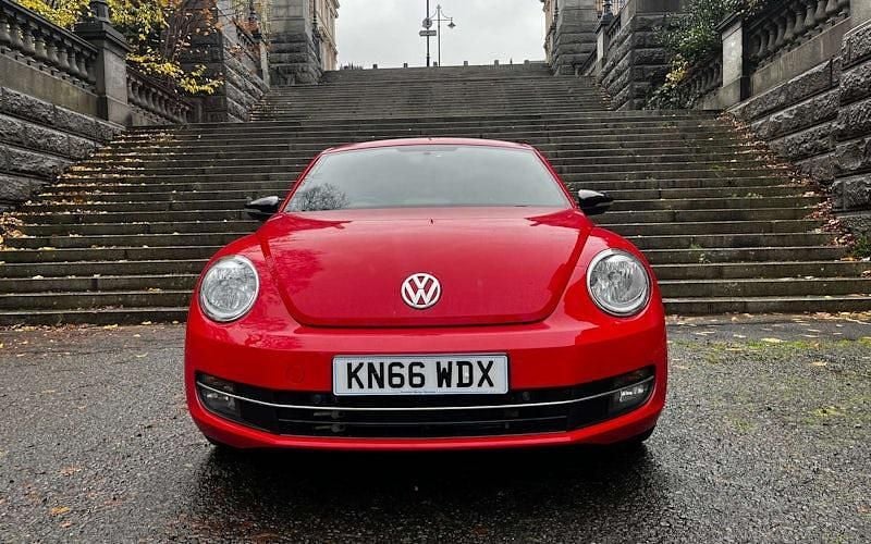 Used VW Beetle Sportline 220 HP (161 kW) 2016 Red Hatchback