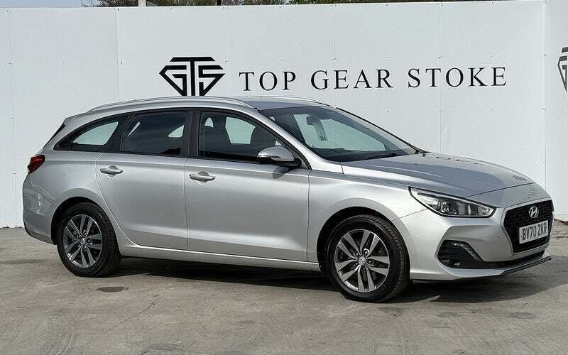 Silver Used 2019 Hyundai i30 SE Estate | £7,795 (Fair price) - Image 1/4