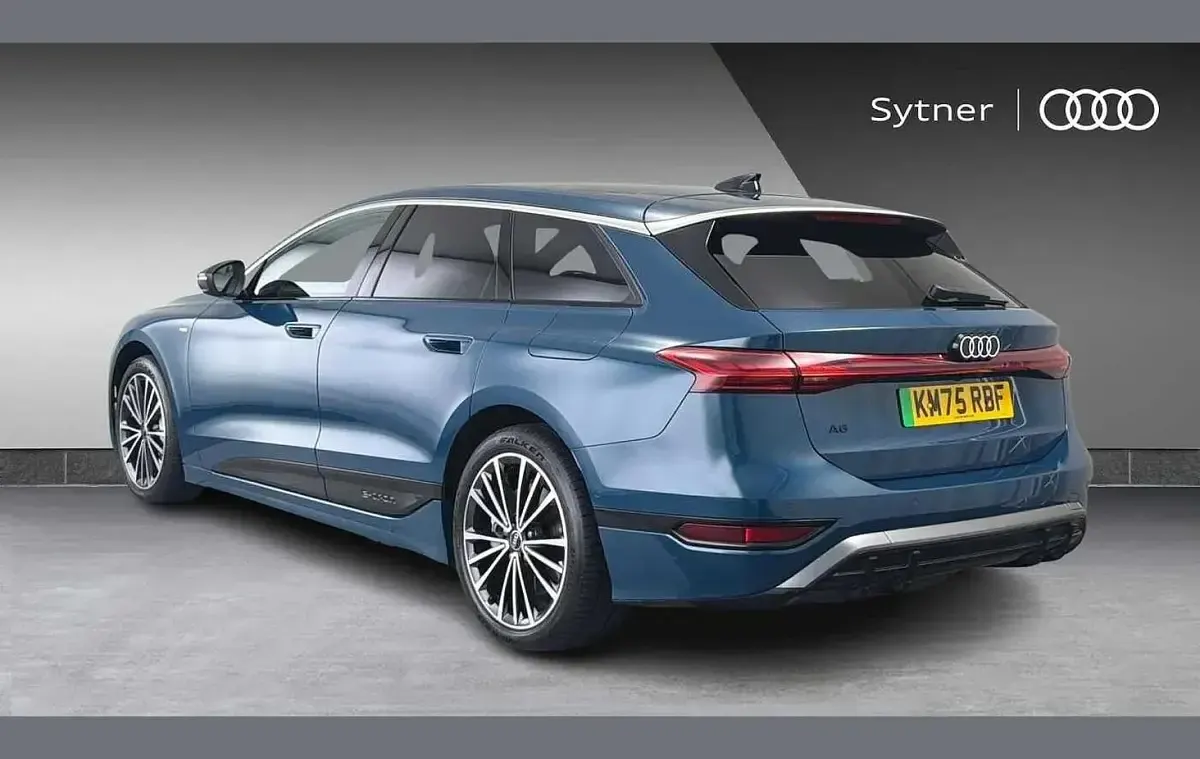 Used Audi A6 e-tron S-Line 269 kW (367 HP) 2025 Blue Estate