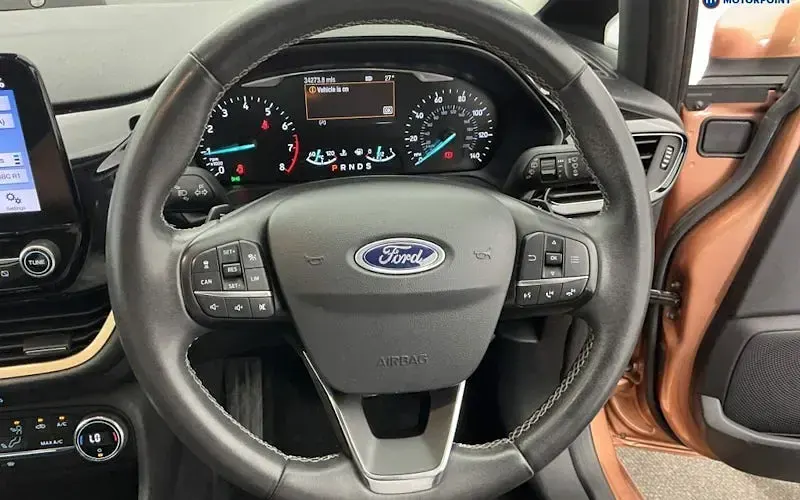 Used Ford Fiesta Titanium 101 HP (74 kW) 2018 Orange Hatchback