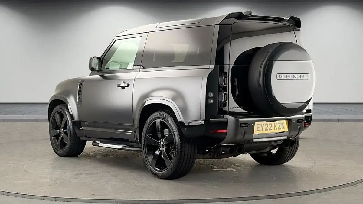 Used Land Rover Defender Carpathian Edition 525 HP (386 kW) 2021 Carpathian grey SUV