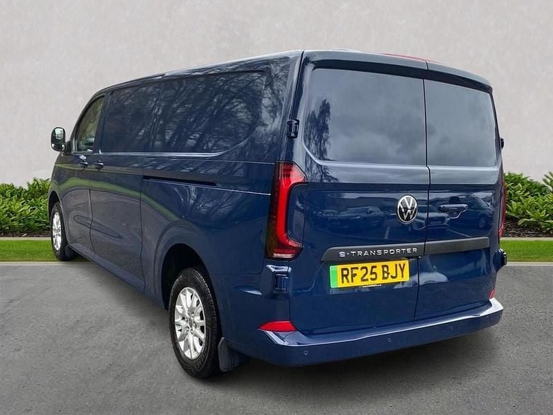 Used VW Transporter Pro 100 kW (136 HP) 2025 Purple Van