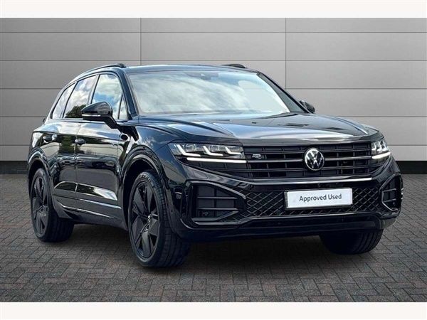 Grenadilla black Used 2025 VW Touareg Black Edition SUV | £59,550 (Expensive) - Image 1/4