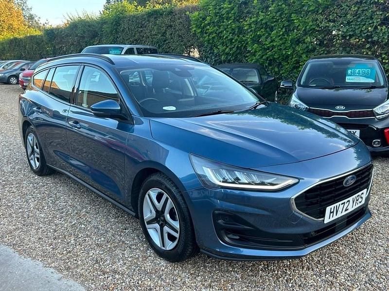 Used Ford Focus Zetec 120 HP (88 kW) 2022 Blue Estate