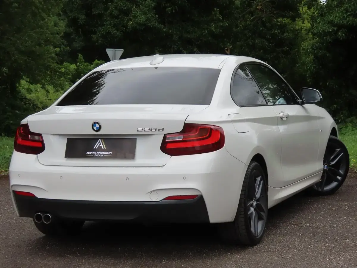 Used BMW 220 M Sport 2015 White Coupe