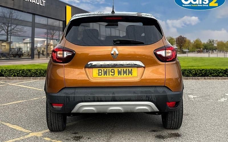 Used Renault Captur GT-Line 90 HP (66 kW) 2019 Orange/black  SUV