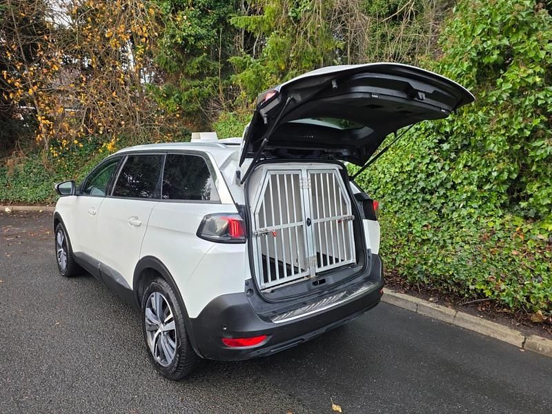White Used 2021 Peugeot 5008 Allure Premium MPV | £9,995 (Good price) - Image 1/4