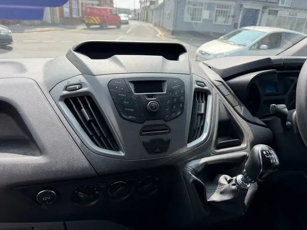 Used Ford Transit Custom 100 HP (73 kW) 2014 White Van