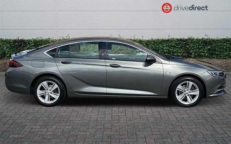 Used Vauxhall Insignia Sport 136 HP (100 kW) 2018 Grey Hatchback