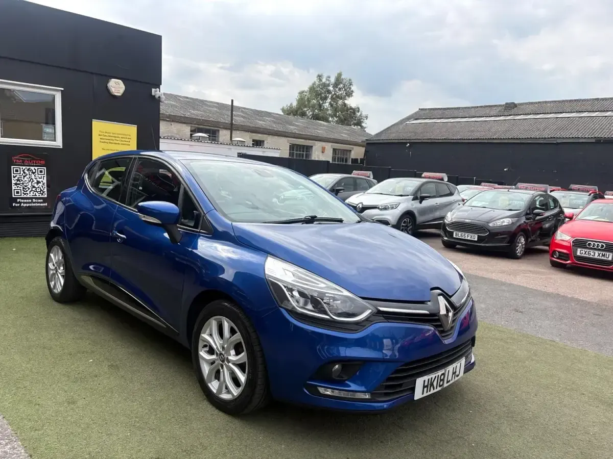Used Renault Clio Dynamique 75 HP (55 kW) 2018 Blue Hatchback