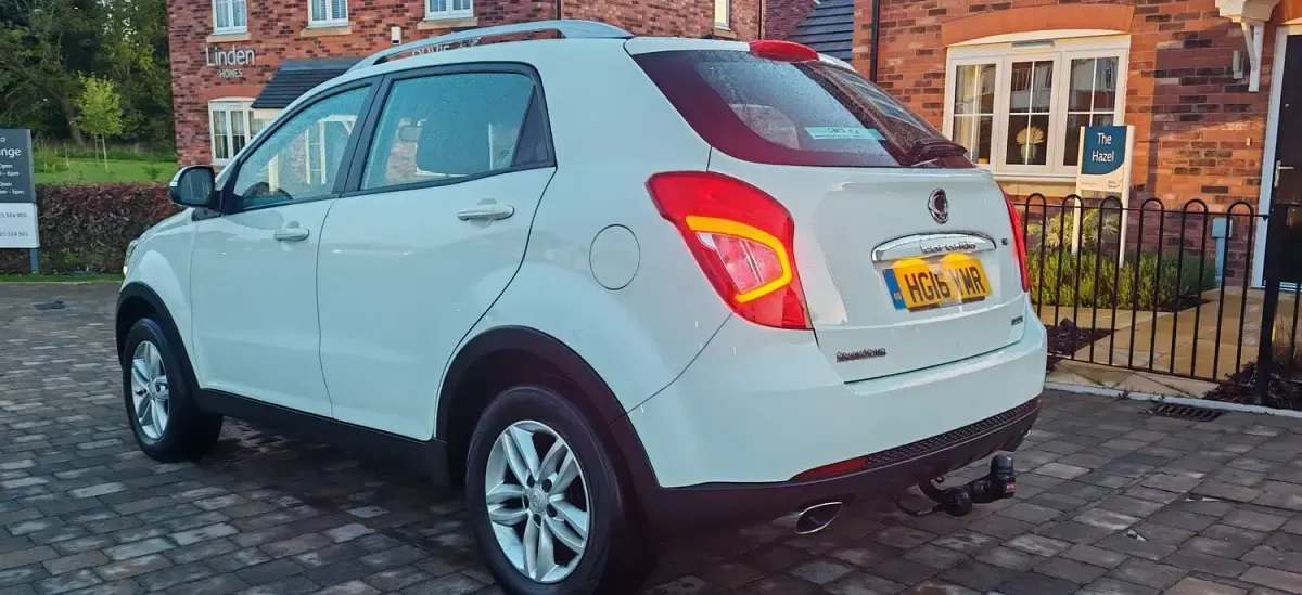 Used SsangYong Korando 178 HP (130 kW) 2016 White SUV